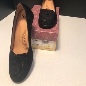 Sofft Shoe Black Suede Pump Size 9.5